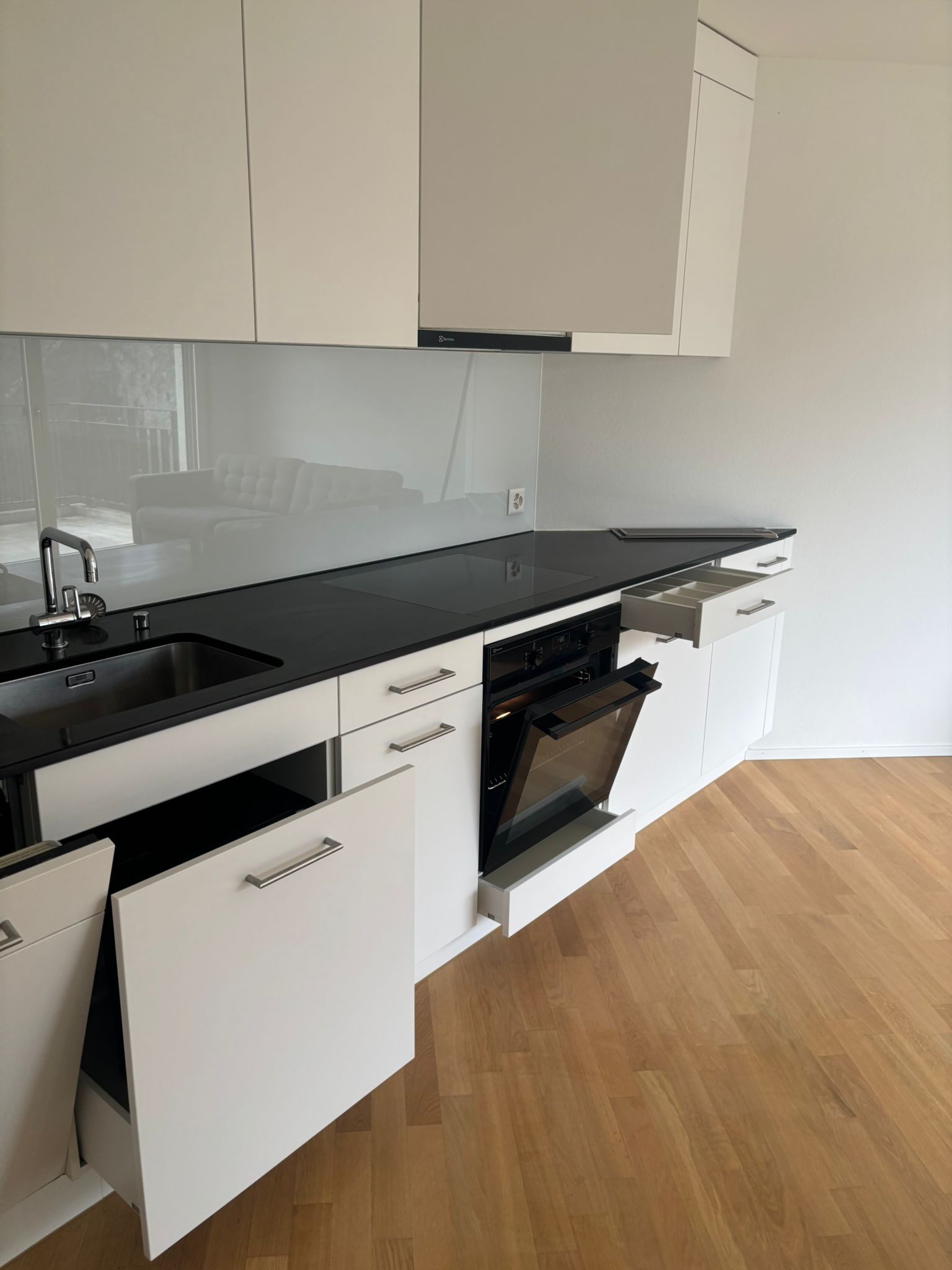 Küche schwarz & weiß